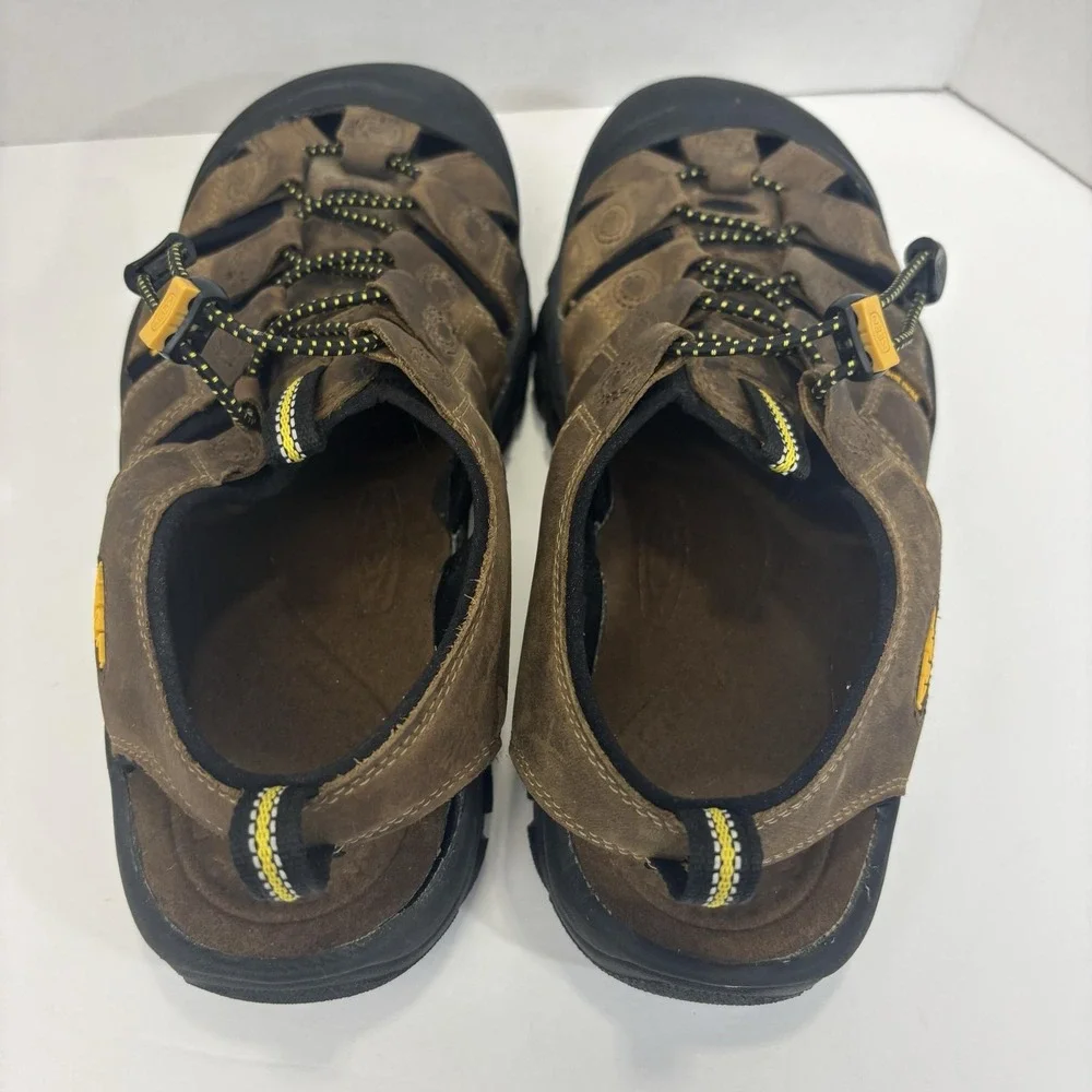 KEEN Newport Waterproof Leather Hiking Sandals Mens 9 Brown Closed Trail Shoes